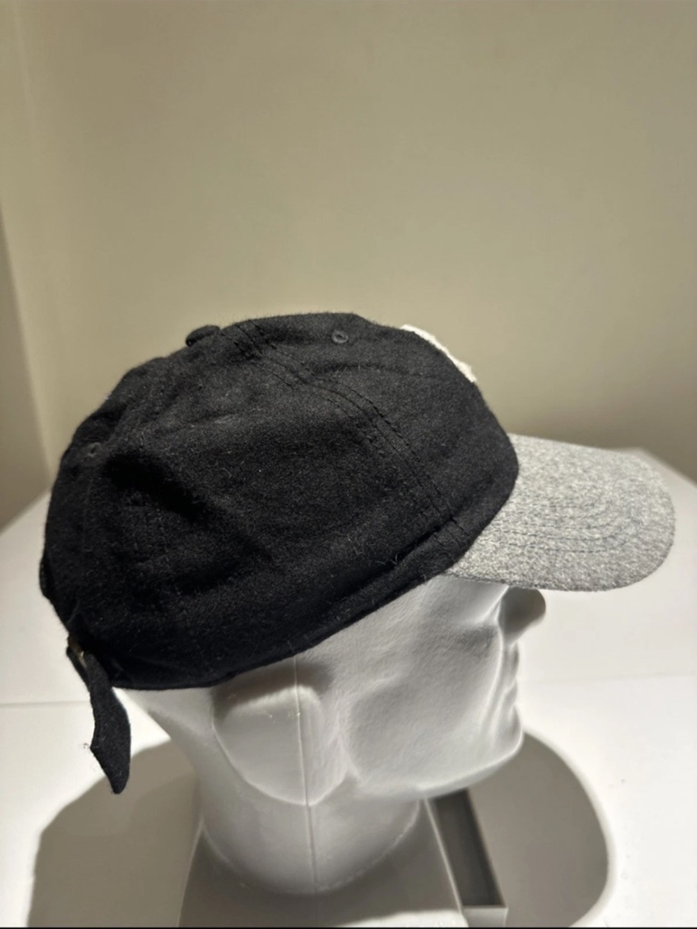 Genuine Merchandise Black and Gray Chicago White Sox Wool Cap - Picture 2 of 8